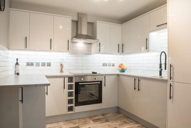 Finchley Contemporary 2 Bed Apartment + Parking Hendon Buitenkant foto