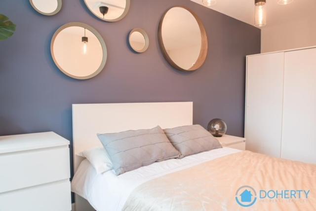 Finchley Contemporary 2 Bed Apartment + Parking Hendon Buitenkant foto