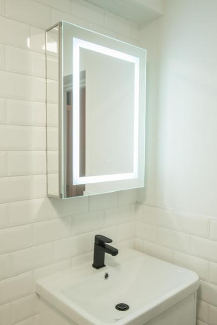 Finchley Contemporary 2 Bed Apartment + Parking Hendon Buitenkant foto